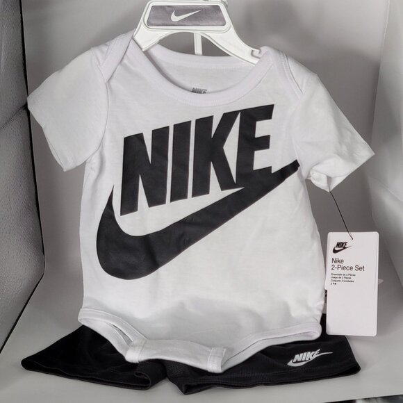 Nike 2-Piece White Onesie Set with Black Shorts | Size 6 Months | Baby Outfit - Picture 1 of 1